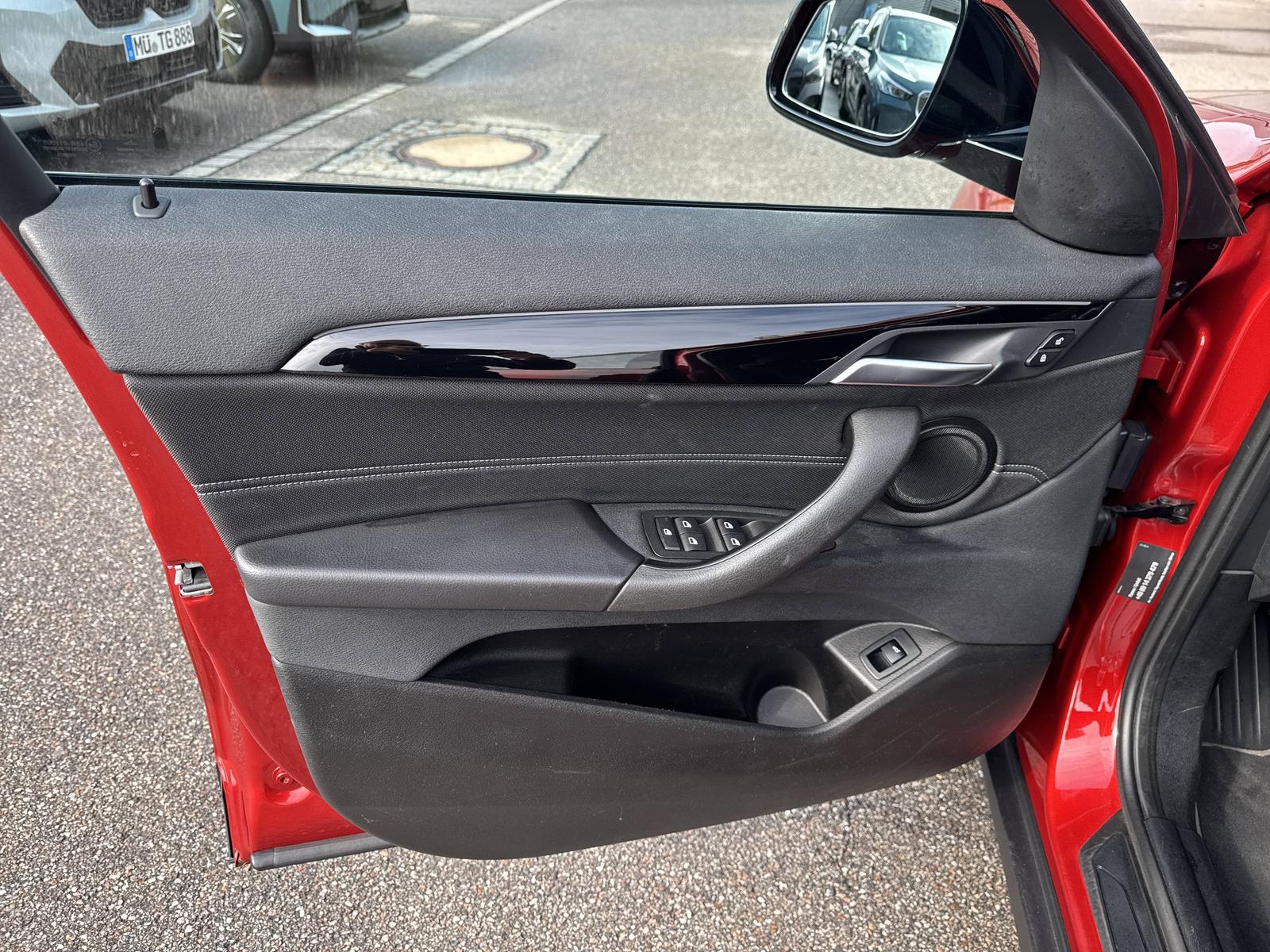 BMW X2 sDrive18i SHZ LED DAB, миниатюра 16