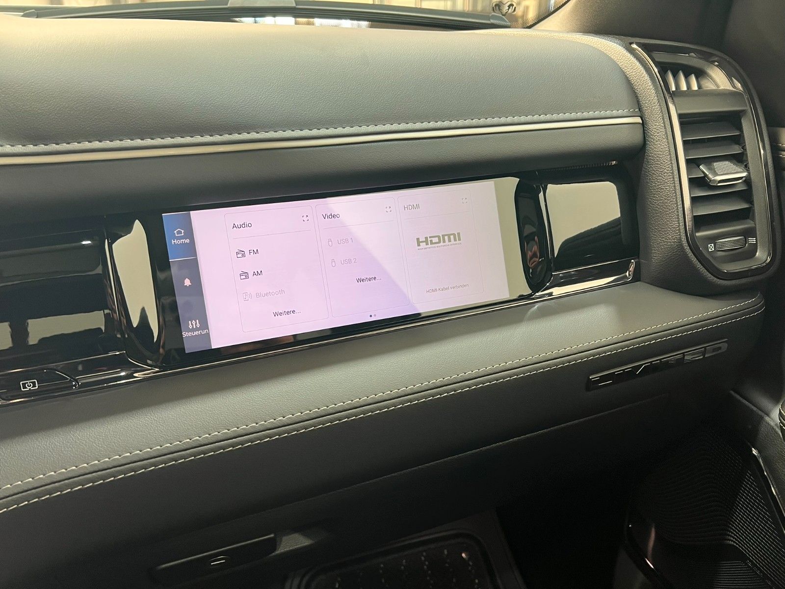 Fahrzeugabbildung Dodge RAM 1500 Limited Night  H/O 3.0L / MFT