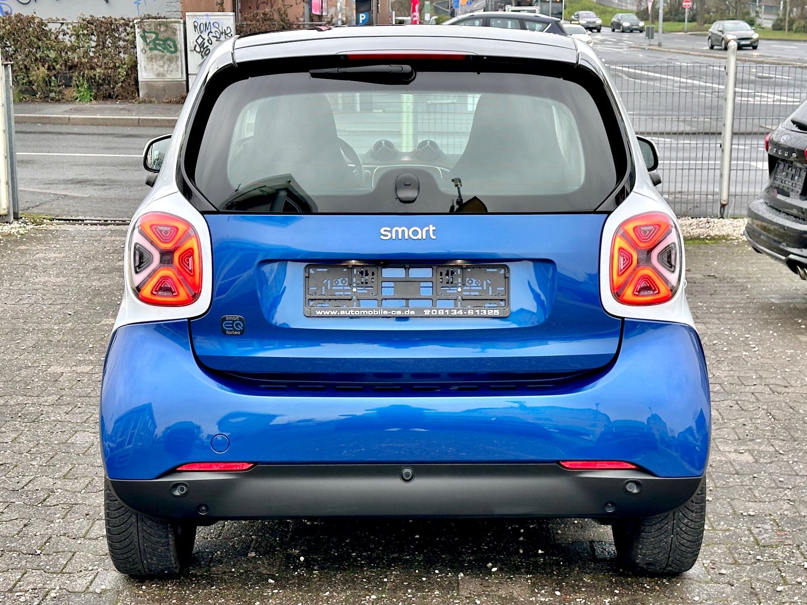 Fahrzeugabbildung Smart ForTwo Coupe EQ /LED/PDC/Kamera/Pano/CarPlay