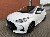 Toyota Yaris Team Deutschland 1.5"LED"SiHz"Kamera" - gebrauchte Toyota Yaris aus dem Jahr 2022