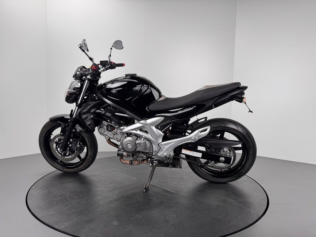 Fahrzeugabbildung Suzuki SFV 650 GLADIUS *TOP-ZUSTAND *SERVICE NEU