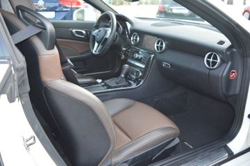 Mercedes-Benz SLK 250 CDI BE AMG Line 7G-Tronic COMANDXenonA
