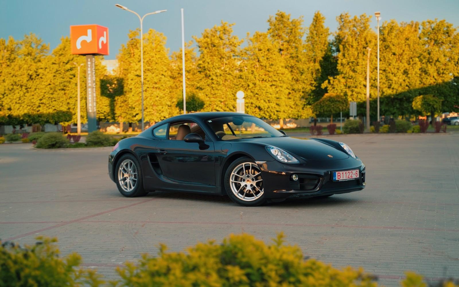 Porsche Cayman 2.7