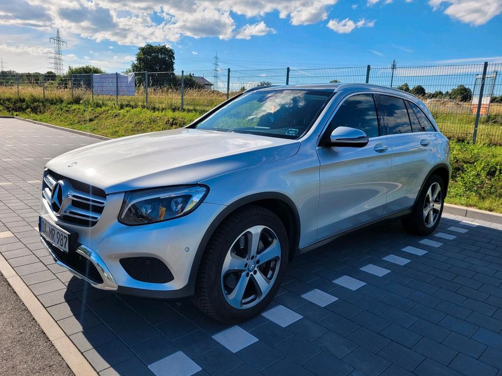 Image of Mercedes-Benz GLC 220
