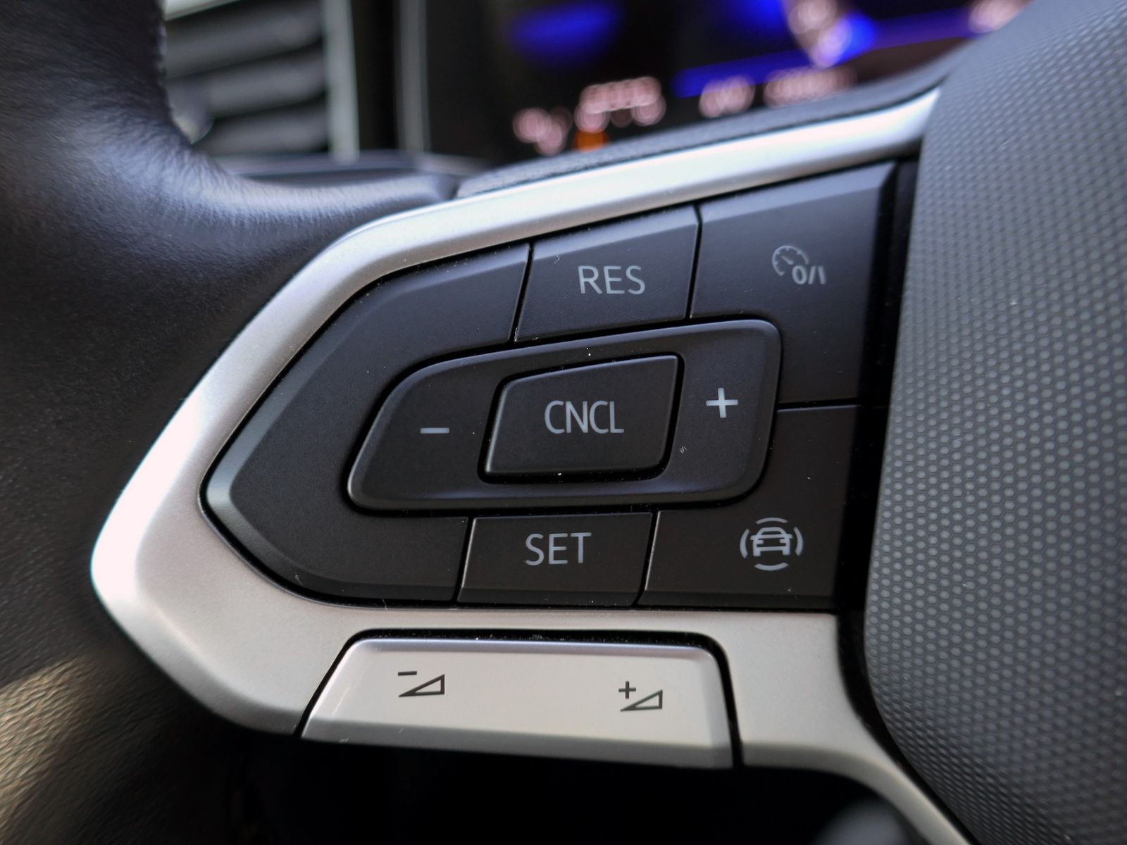 Fahrzeugabbildung Volkswagen Polo Life 1.0 MPI | LED RFK GRA Navi