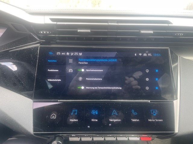 Fahrzeugabbildung Peugeot 408 GT 1.6 PlugIn Hybrid 225 AT+elektr. Heckklap