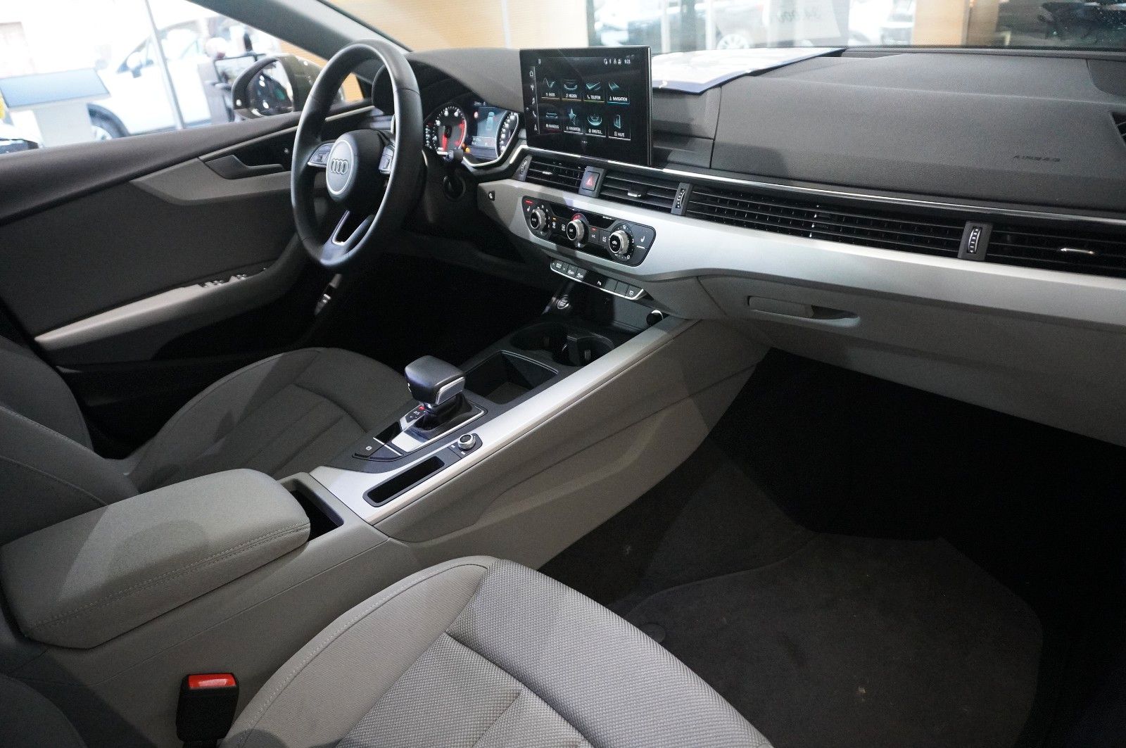 Fahrzeugabbildung Audi A5 Sportback 35 TDI S-TRONIC NAVI/LED/SHZ/DAB+