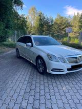 Mercedes-Benz E 300 CDI T BlueEFFICIENCY AVANTGARDE AVANTGARDE - gebrauchte Mercedes-Benz E 300 aus dem Jahr 2011