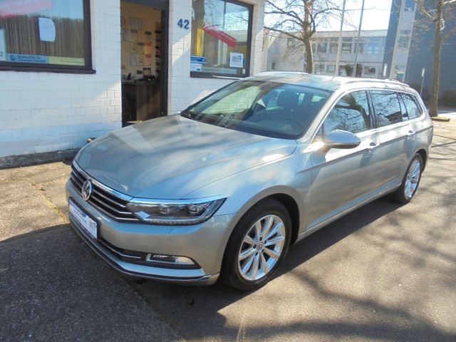 Volkswagen Passat Variant Highline"NAVI-XENON-LEDER"