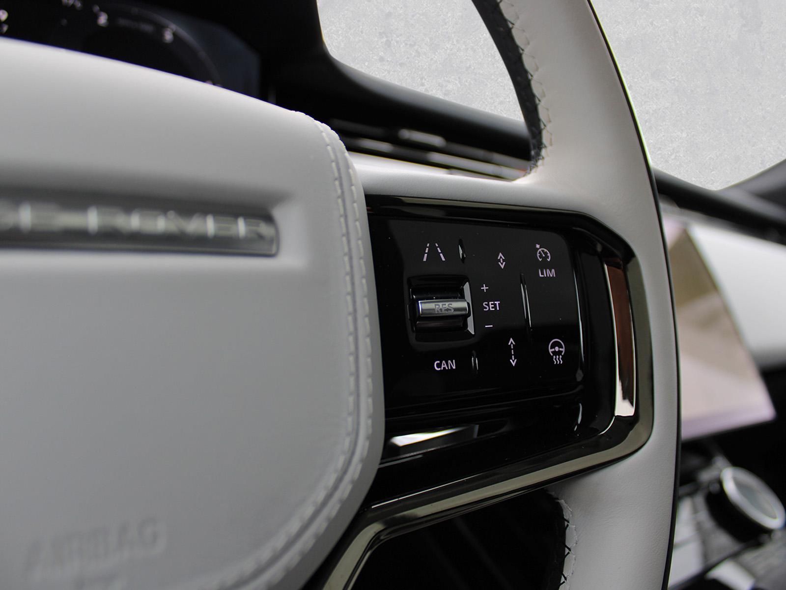 Fahrzeugabbildung Land Rover Range Rover Sport D300 Dynamic HSE