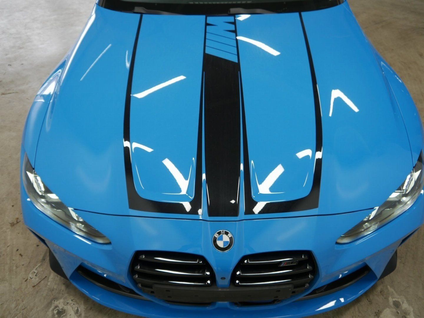 Fahrzeugabbildung BMW M4 Competition M xDrive Coupé M Drivers Package