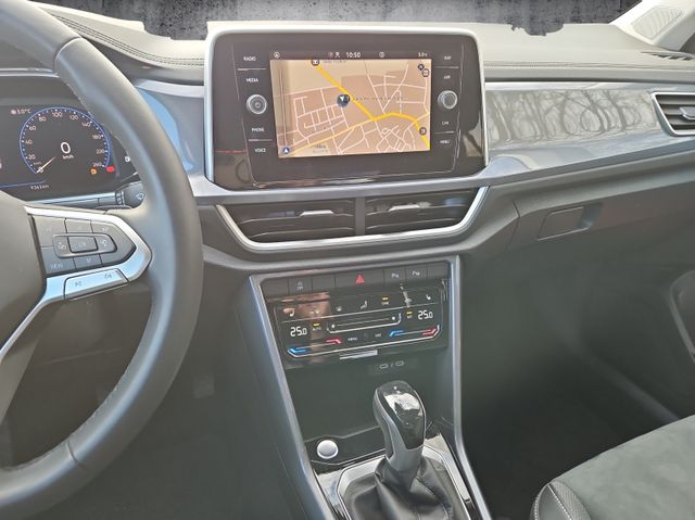 T-Roc STYLE 1.5 TSI OPF DSG RFK AHK 3,99%
