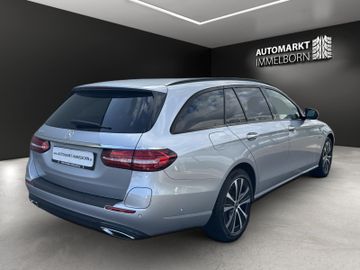 Mercedes E 300 - 4