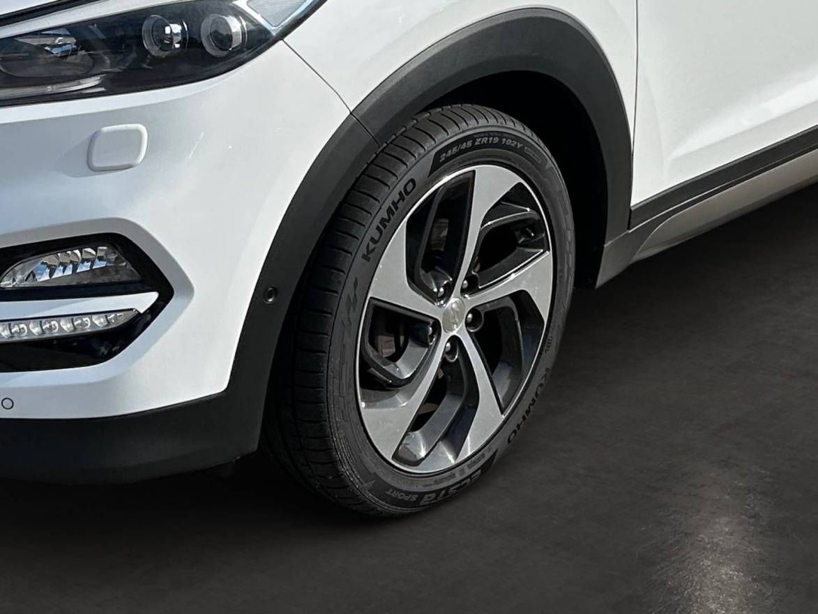 Fahrzeugabbildung Hyundai TUCSON 1.6 GDi Turbo 7-DCT 4WD Premium, Sicherhe