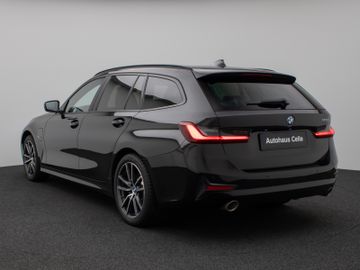 Fahrzeugabbildung BMW 320e Advantage DAB HiFi PDC AHK Alarm LED Sport