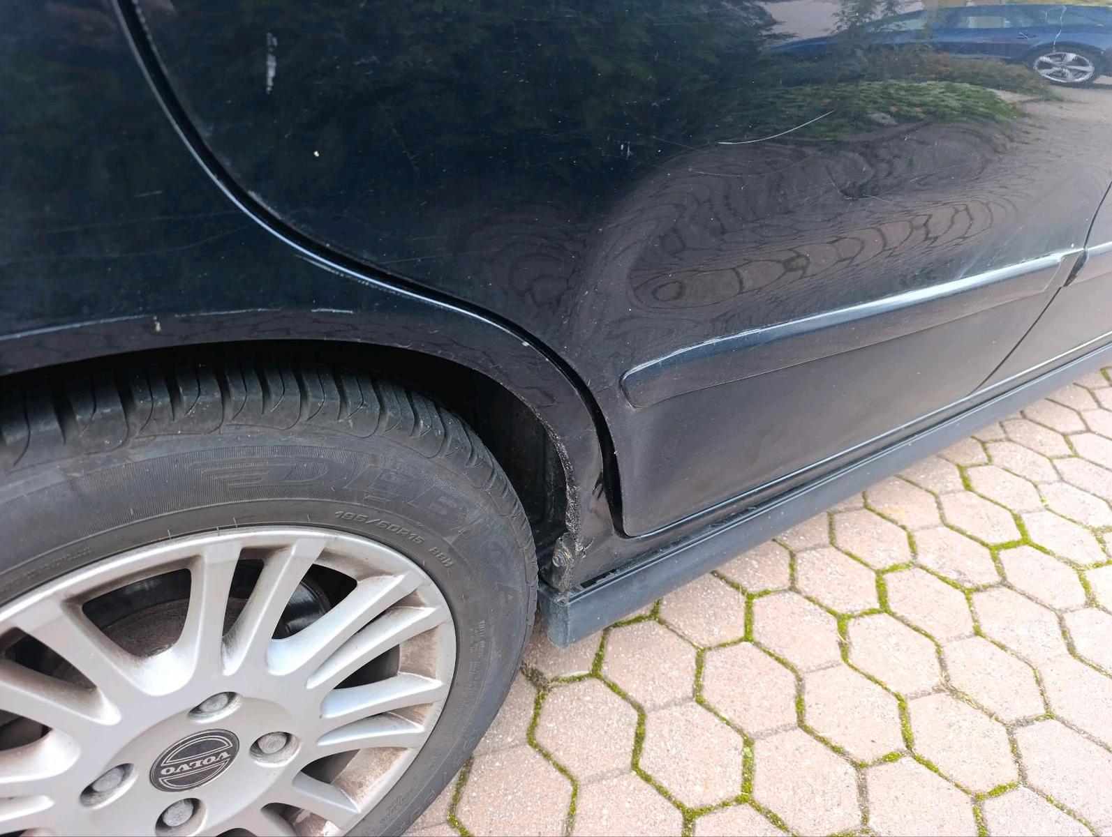 Volvo V40 2004 — photo 7