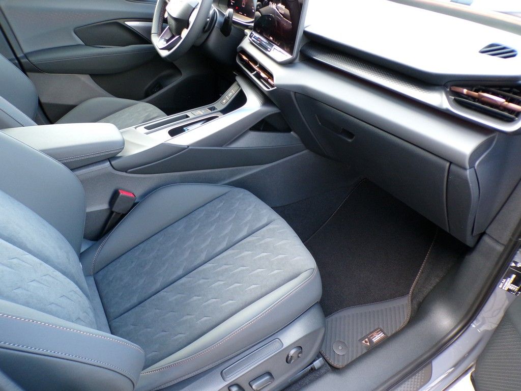 Fahrzeugabbildung SEAT Terramar 2.0 TSI DSG *4Drive*AHK*Business*LED