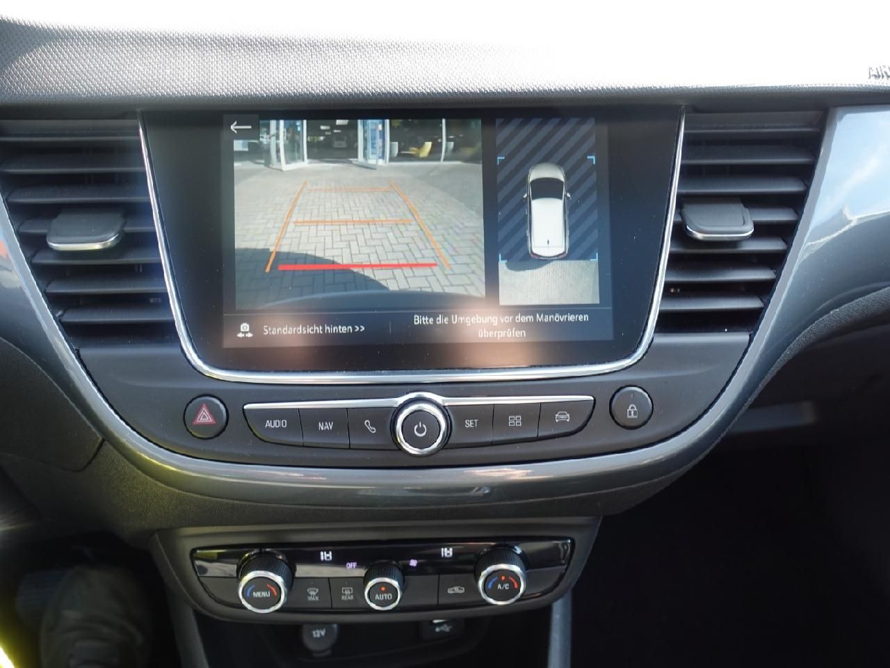 Fahrzeugabbildung Opel Crossland 1,2 Elegance Automatik