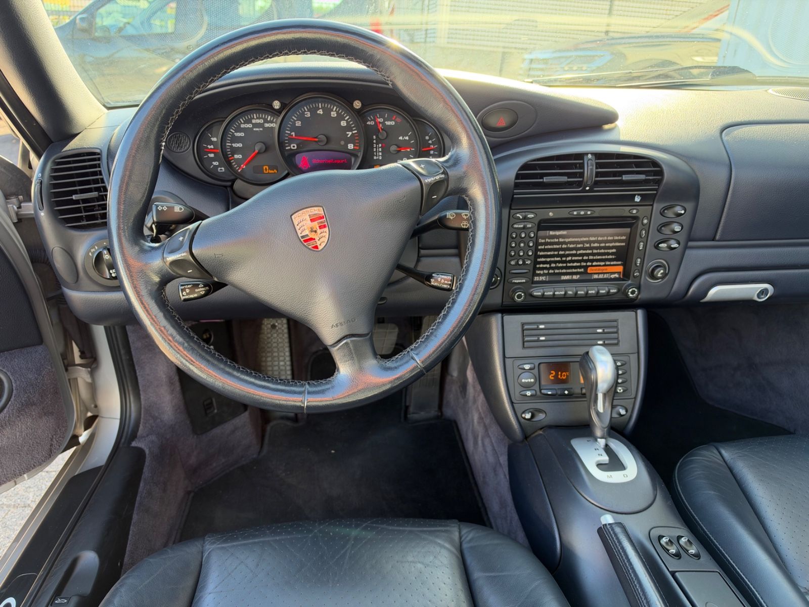 Porsche 996 Carrera Cabriolet "HARDTOP-GEPFLEGT" – Bild 24