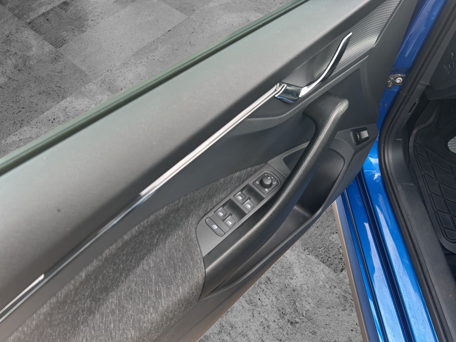 Fahrzeugabbildung SKODA Kamiq Style TSI LED ACC SH Ambiente Klima