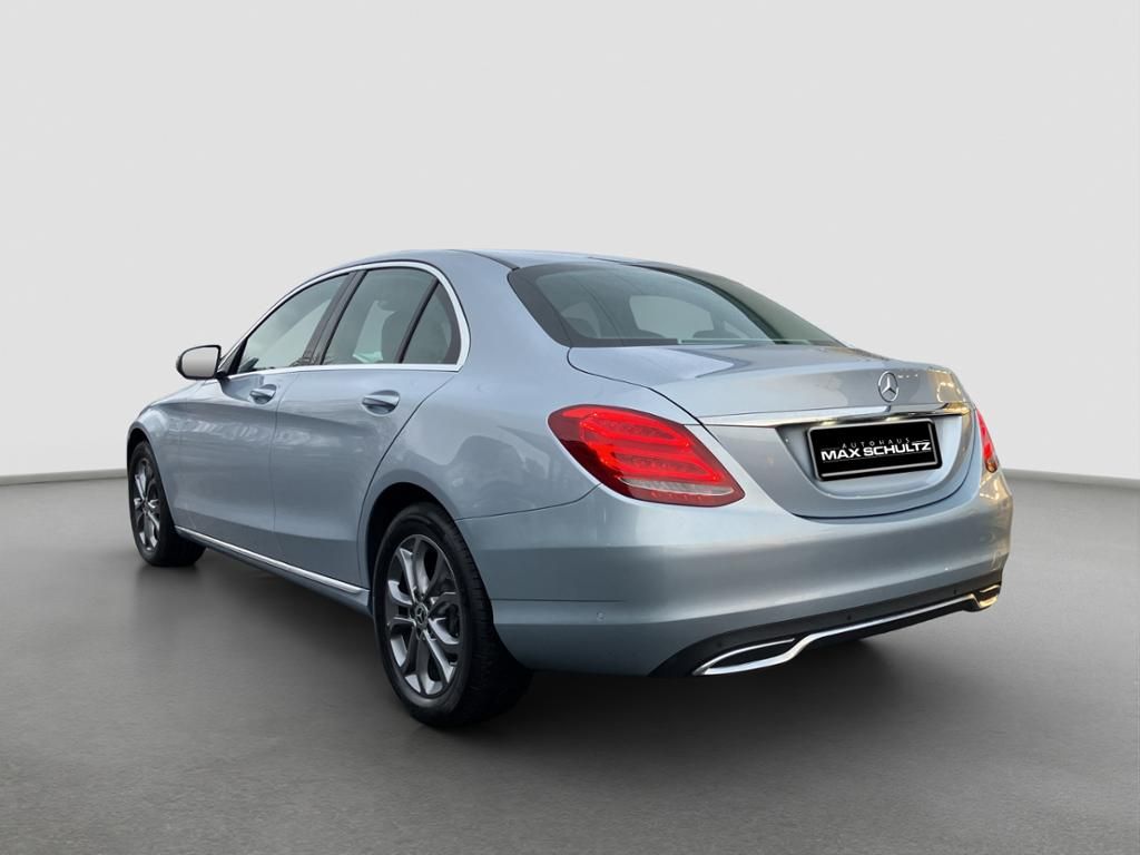 Fahrzeugabbildung Mercedes-Benz C 220 d AVANTGARDE*DISTR*MULTIB*NAV*SITZH*KAMERA