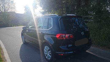 Volkswagen Golf - 6