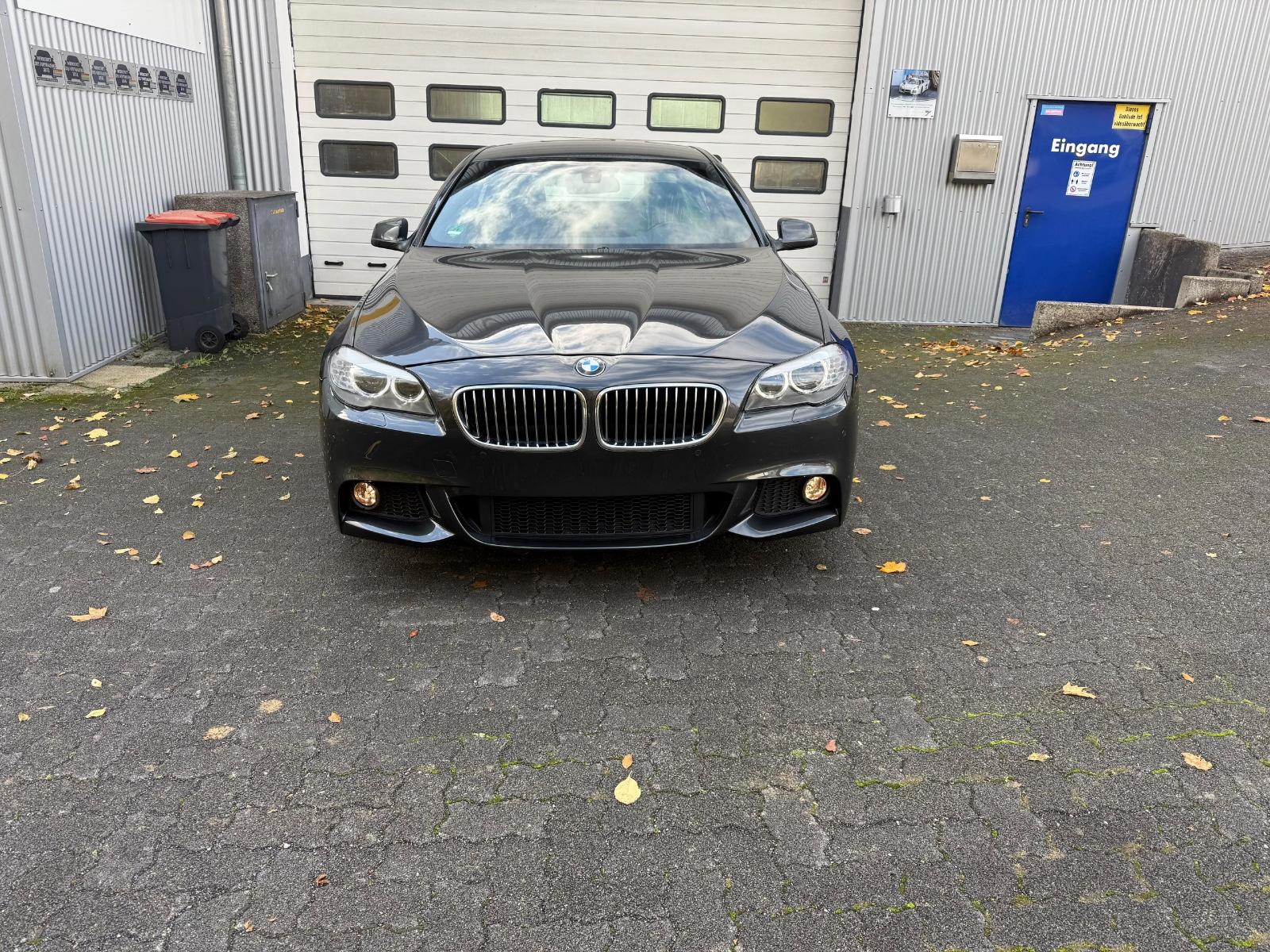 BMW 523