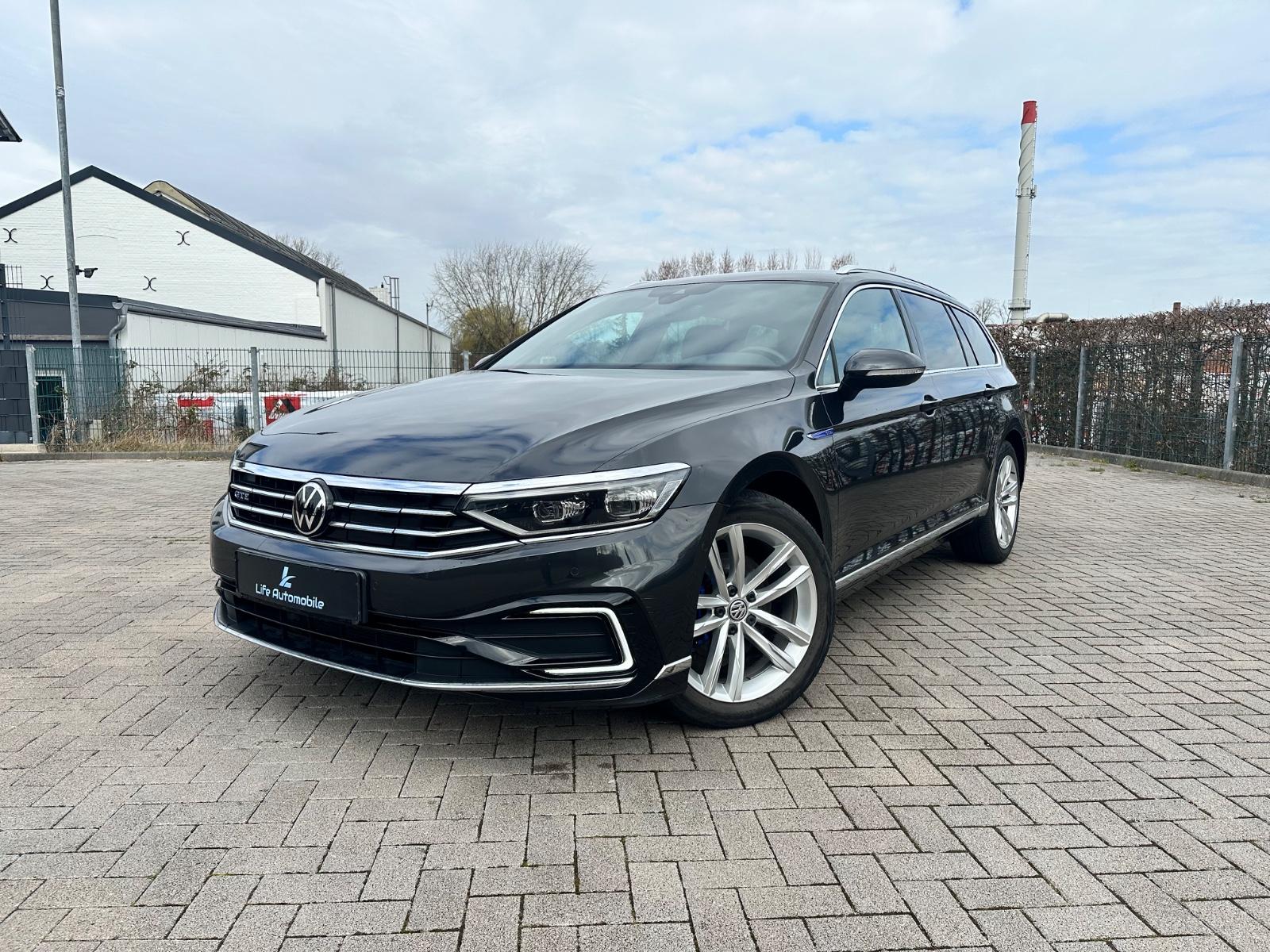 Volkswagen Passat Var. 1.4TSI GTE AID*MTX*LANE*SIDE*AHK*18"