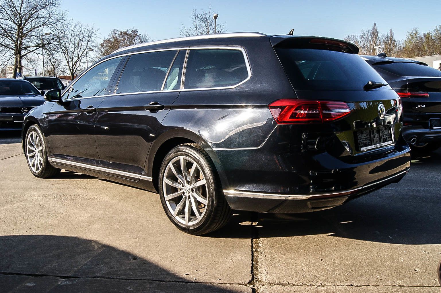 Fahrzeugabbildung Volkswagen Passat Variant 14TSI HIGHLINE ACC PREMIUM KESSY