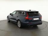 Volvo V60 Kombi 2.0 Momentum LED Navi Standheizung - Volvo V60 Momentum mit Benzin-Antrieb
