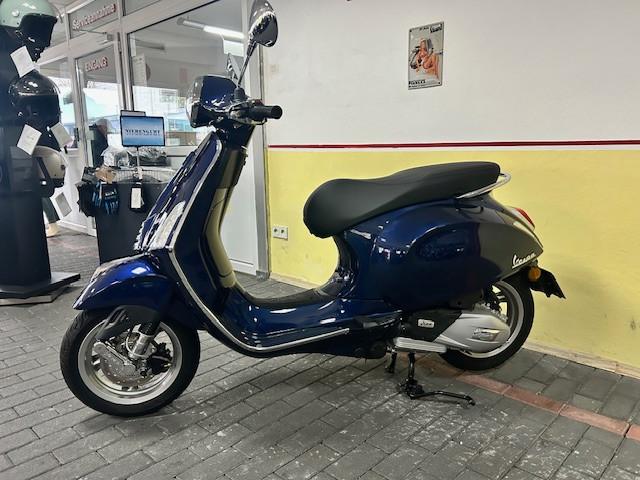 Vespa Primavera 125