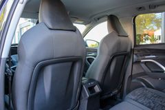 AUDI Q5 2.0 TDI / S-LINE / 21"/ BUSINESS/ AHK