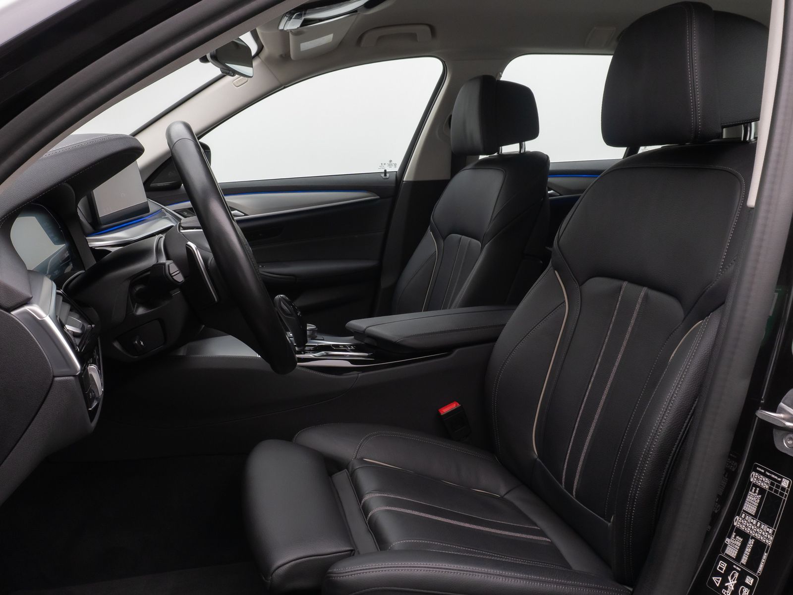 Fahrzeugabbildung BMW 530d xD Luxury Line Kamera HUD DAB H/K Laser AHK