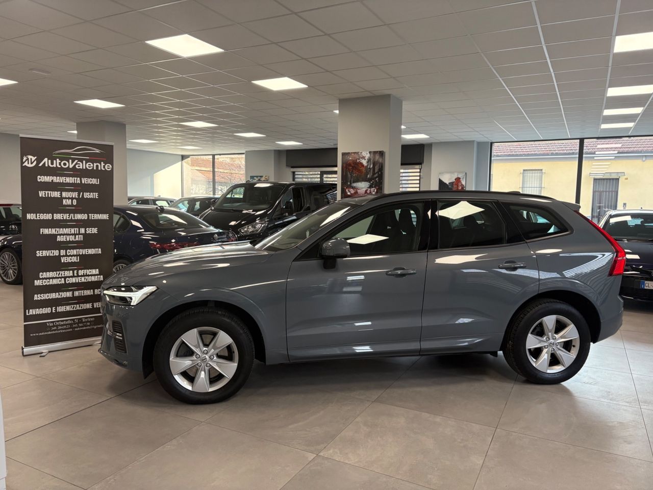 Volvo XC 60 AWD 2.0 TDI 197cv 2021 imagem 2
