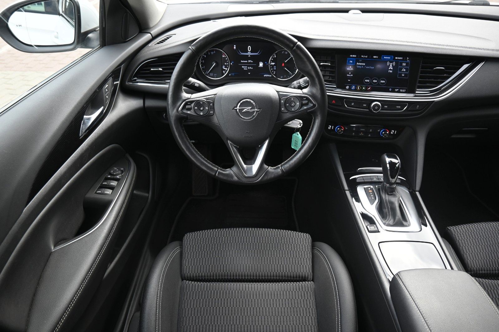 Fahrzeugabbildung Opel Insignia B Sports Tourer Innovation 4x4