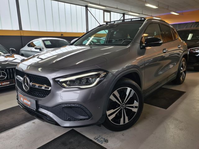 Mercedes-Benz GLA 220d 4M Progr*Night*OffRd*Pano*ACC*MBeam*AHK