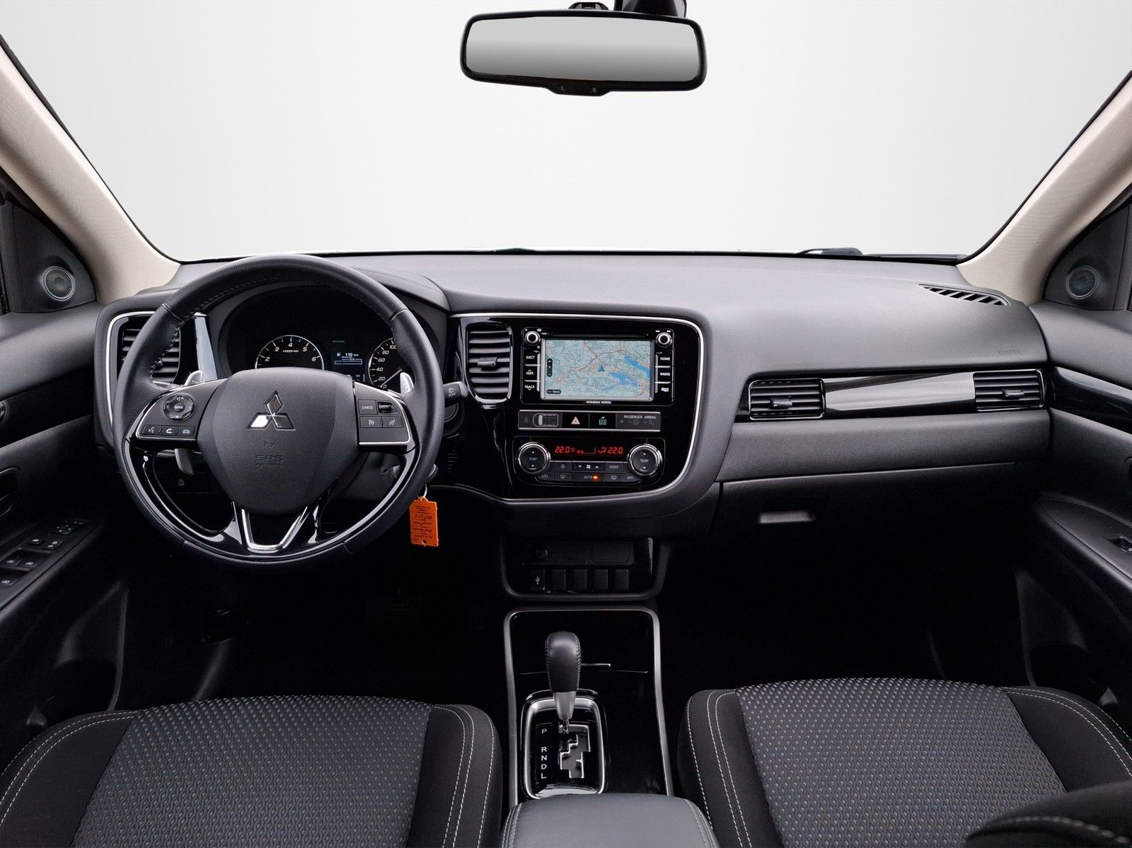 MITSUBISHI Outlander 2.0 Diamant Edition+ 2WD AUTOMATIK / N - Image 10