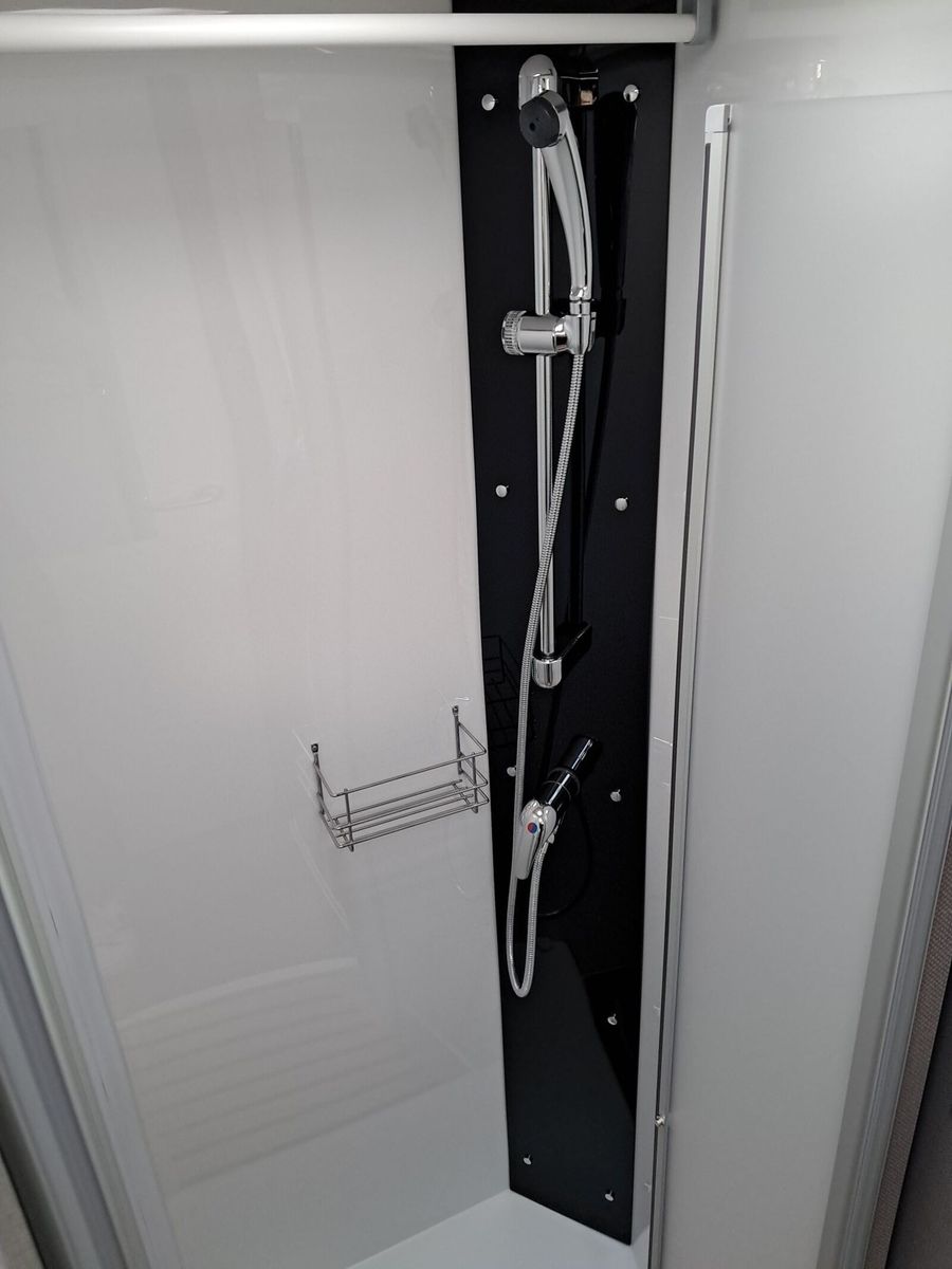 Fahrzeugabbildung Etrusco T Ford 7.3 SCF Klimaauto., Solaranlage, Hubbett