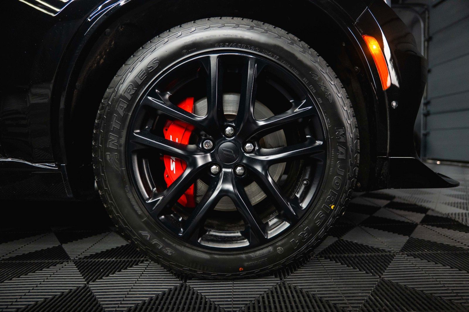 Fahrzeugabbildung Dodge Durango 5.7 V8 R/T 4x4 Night-Paket SRT TRACK PAK