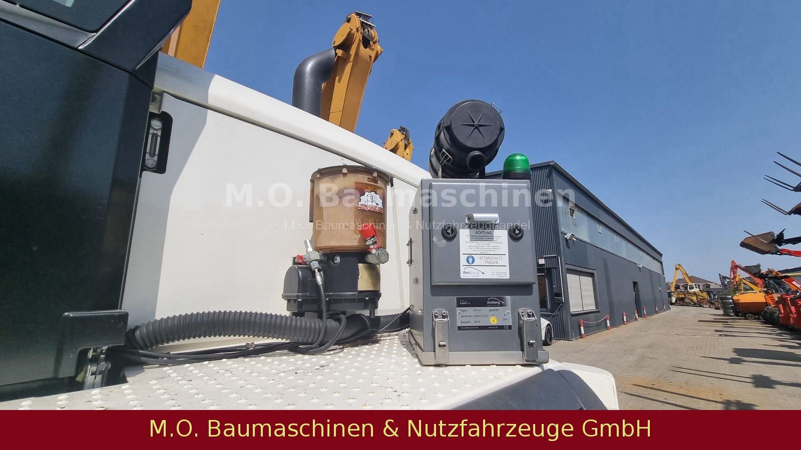 Fahrzeugabbildung CAT 930 M / BSS / AC / Waage / ZSA / Klappschaufel