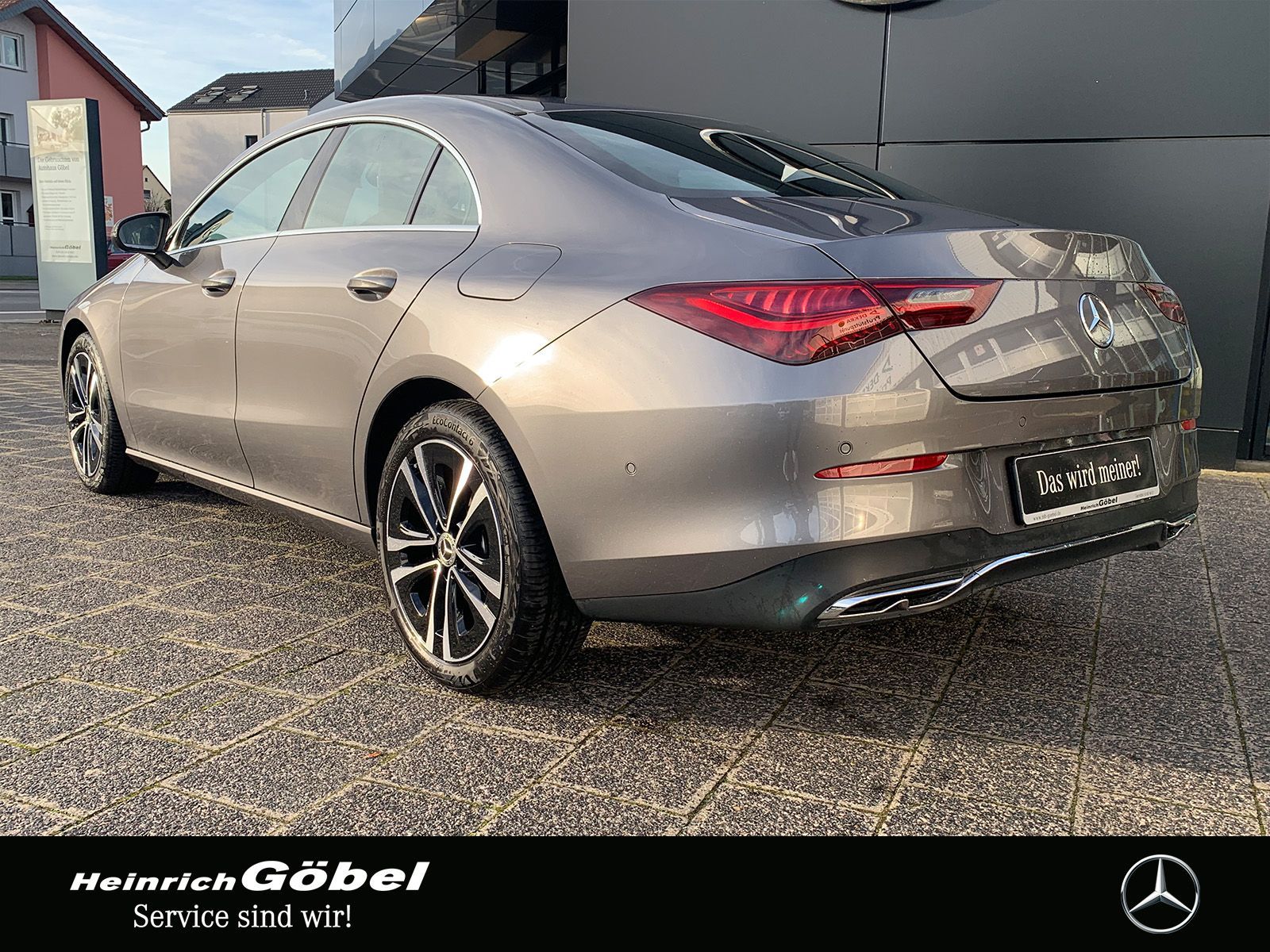 Fahrzeugabbildung Mercedes-Benz CLA 180 Progressive (EURO 6e)