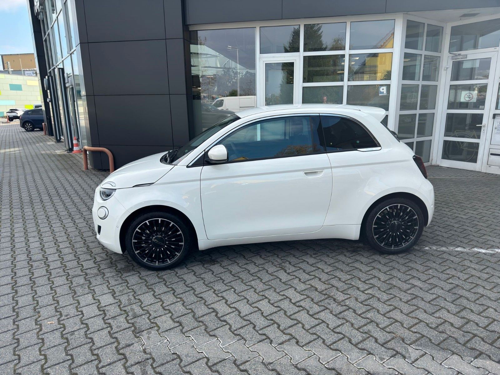 Fiat 500e - Bild 3