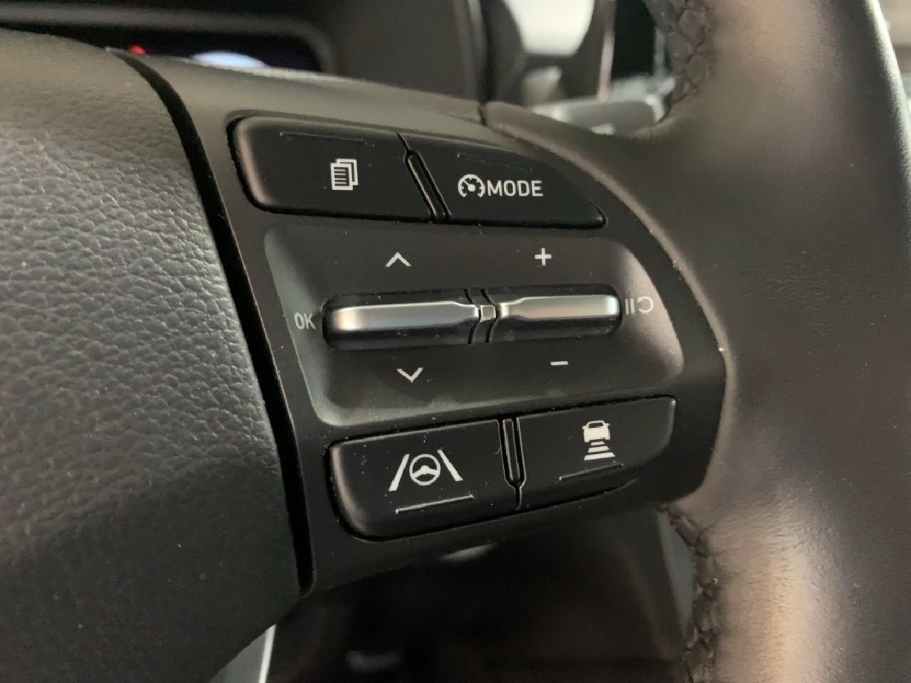 Fahrzeugabbildung Hyundai KONA Trend Elektro 2WD + Navigations-Paket