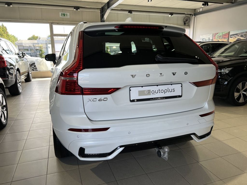 Volvo XC60 T6 R-Design Recharge AWD ACC AHK 360° LED