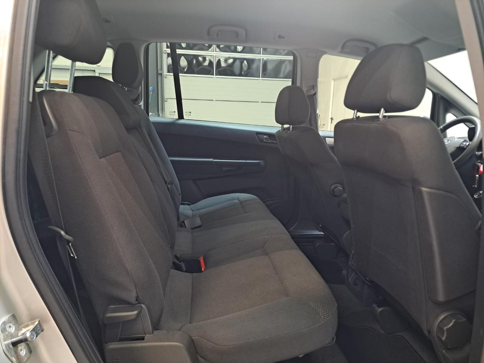 Opel Zafira B 1.8 / 7SITZER  / XENON AHK / SHZ