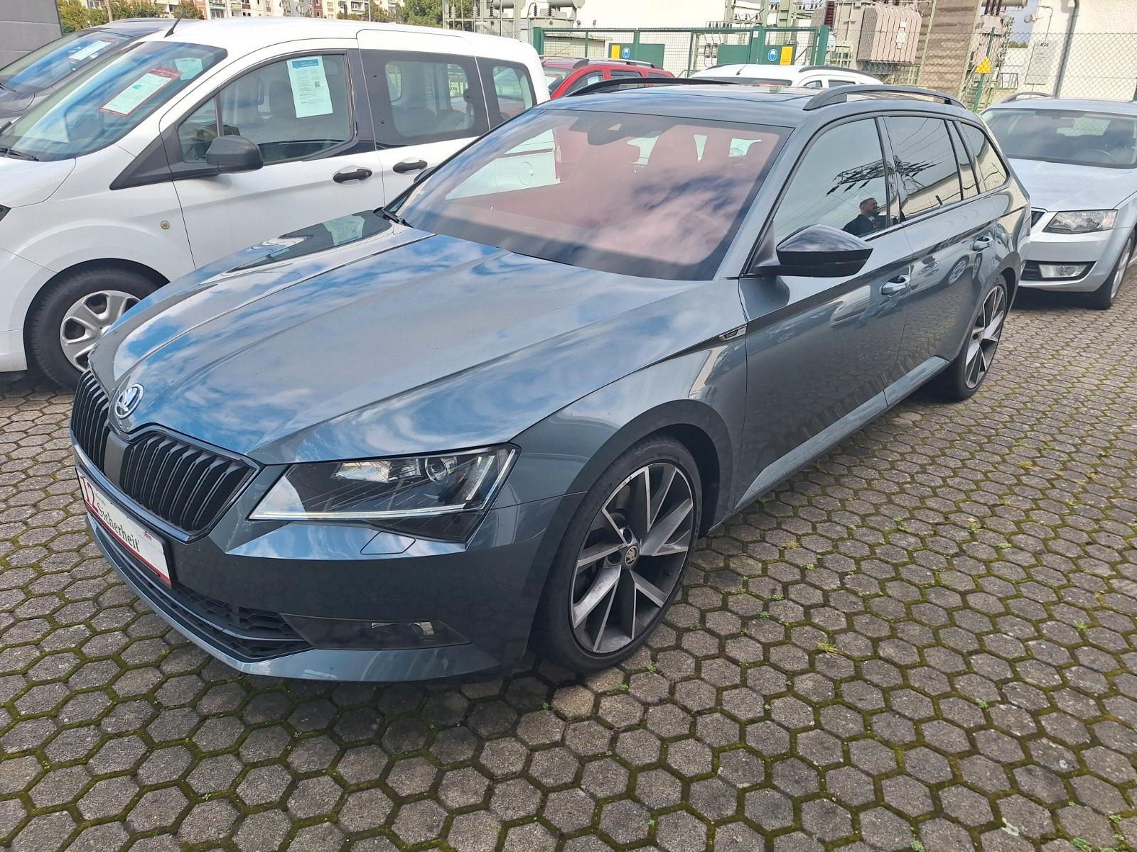 Skoda SuperbCombi Sportline4x4DSG PANORAMA NAVI KAMERA