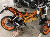 KTM 390 Duke - KTM DUKE 390