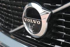Fahrzeugabbildung Volvo XC40 RC T5 R-Design*LED*PANO*STHZ*H&K*360*QI*20"