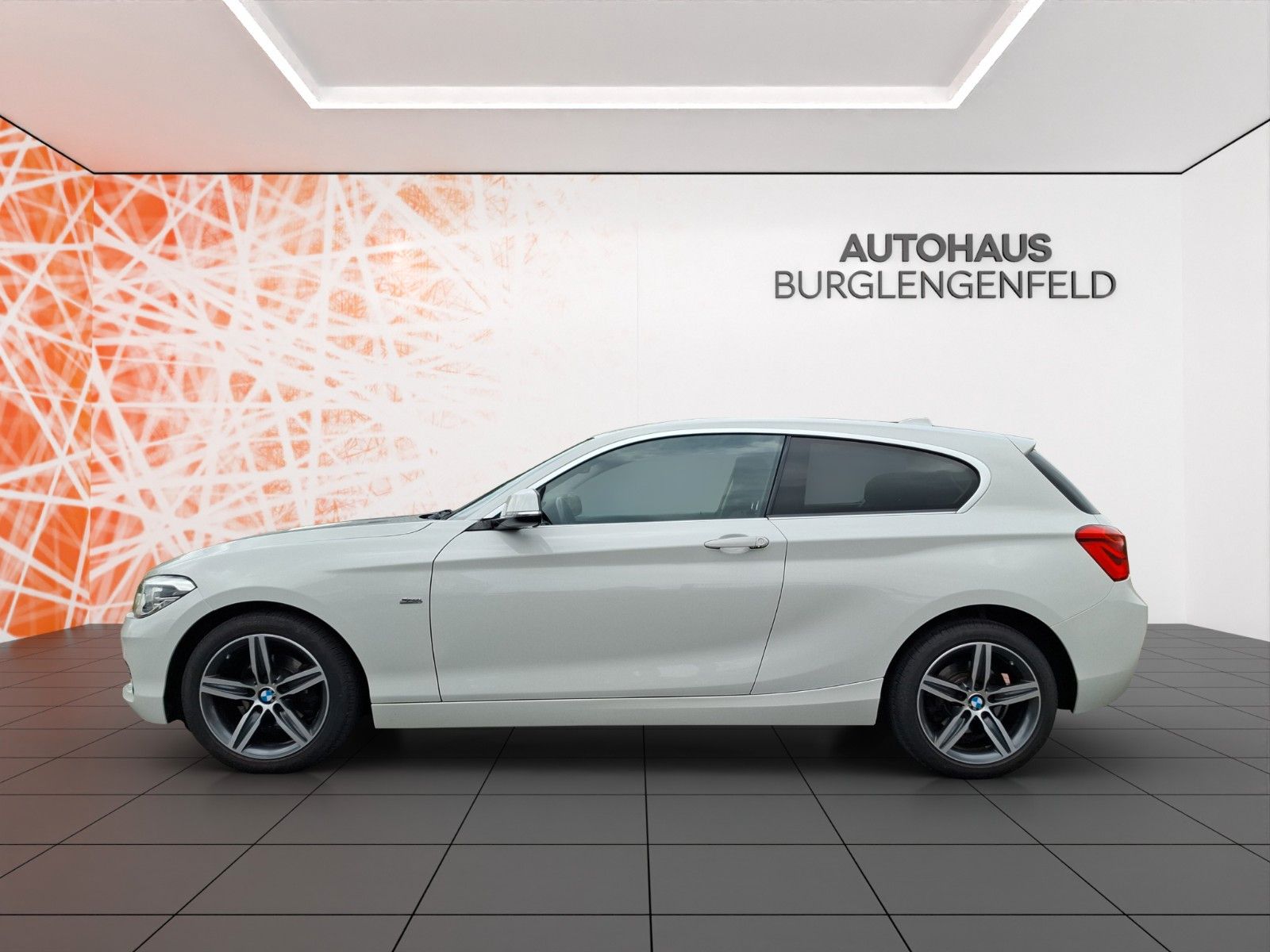 Fahrzeugabbildung BMW 118 d Sport Line ! 1te Hand ! LED ! TOP !