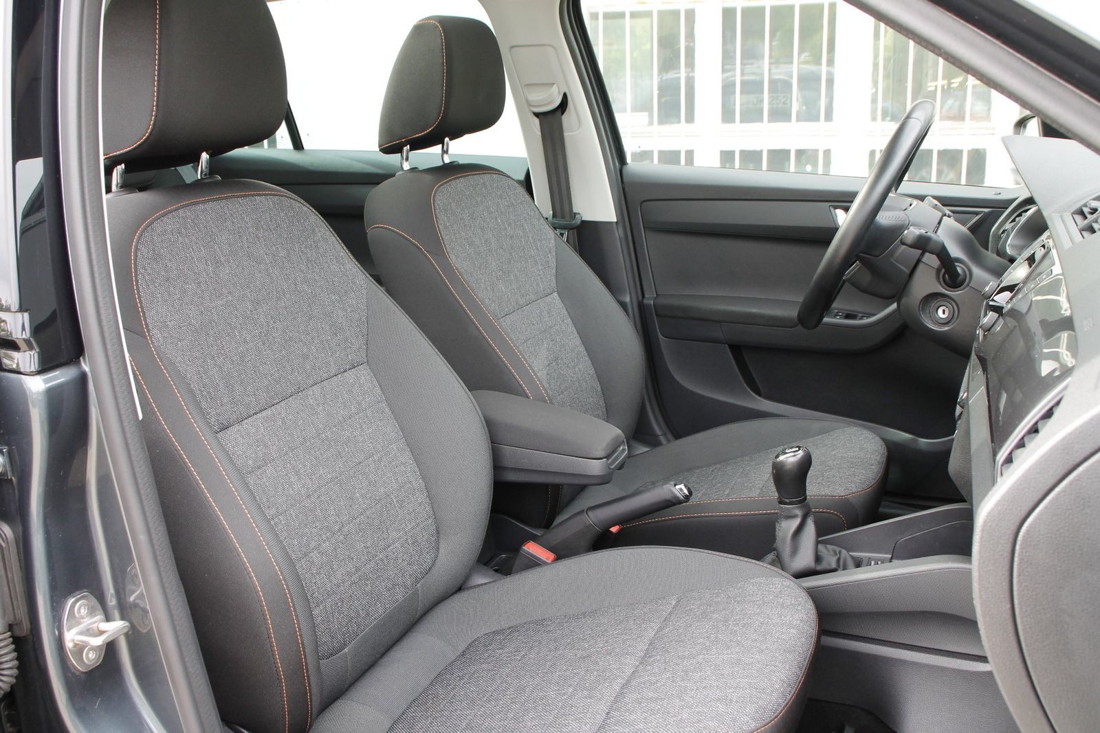 Fahrzeugabbildung SKODA Fabia Combi 1.0 TSI Ambition OPF CLEVER